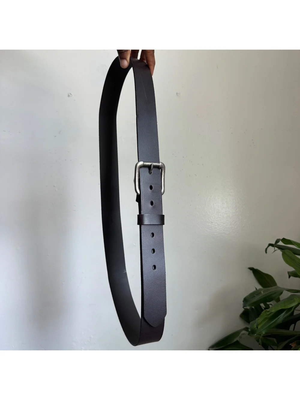 Vintage Levi's Genuine Leather Belt with Antique Silver roller Buckle mens 46-48